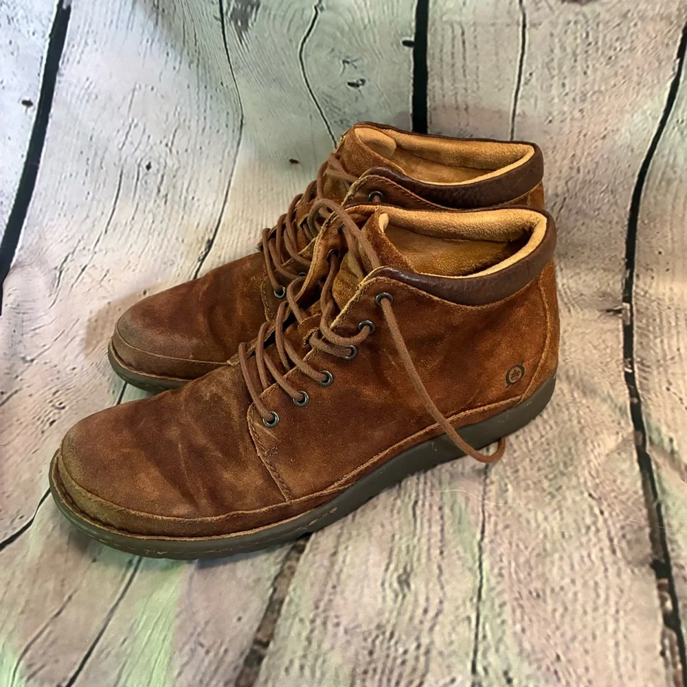 Born Nigel Men’s 10.5 Brown Leather Lace-Up Chukka Ankle Boots Rugged Hiker Shoe